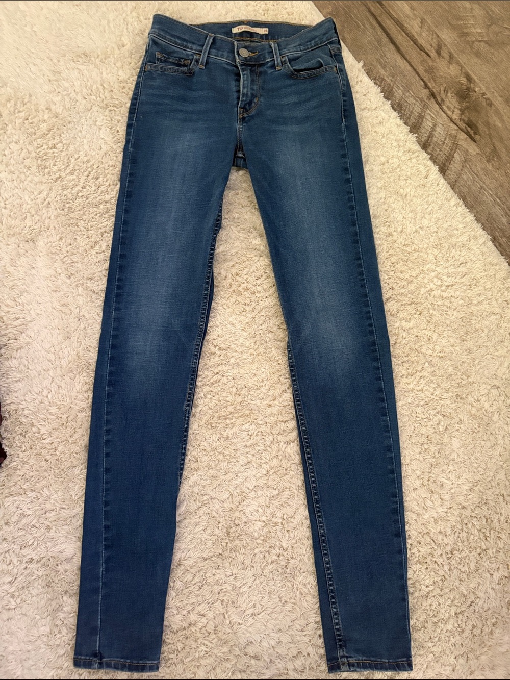 Levi's Women's Skinny Jeans in Dark Blue Wash